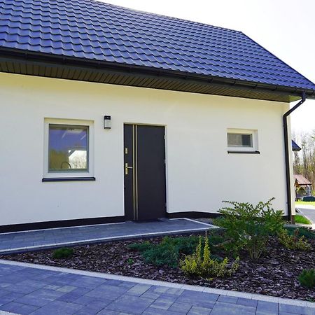 Dom Wypoczynkowy Lesny Zakatek Nad Jeziorem Gościno Buitenkant foto